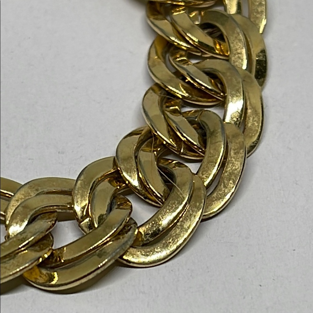 Vintage Chunky Gold Chain Bracelet - Picture 8 of 13
